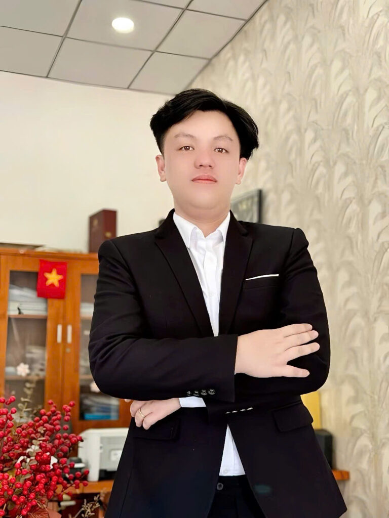 Ông Khắc Hiệp